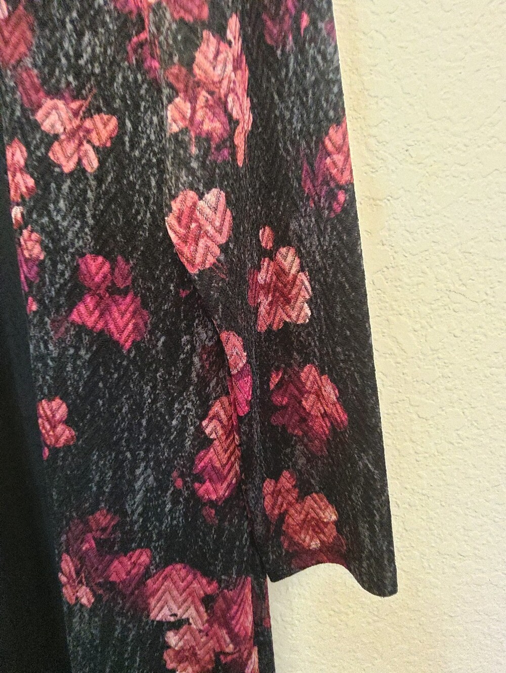 Susan Graver Liquid Knit Open Front Cardigan Womens Large Black Pink Floral - Picture 6 of 7